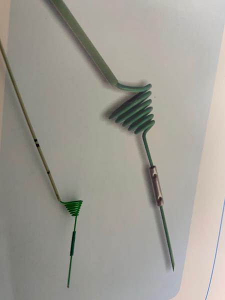 Urologia do verde 115cm que obstrui a cesta do cone da pedra da bobina