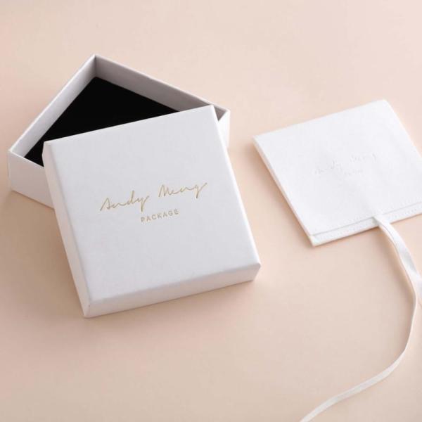 Multipurpose White Custom Jewelry Gift Boxes , Lid And Base Box 9x9x3.5cm