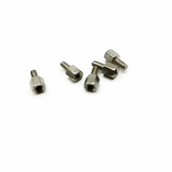 O suporte isolador M3x10.8 de aço inoxidável parafusa Nickelplated para o computador eletrônico