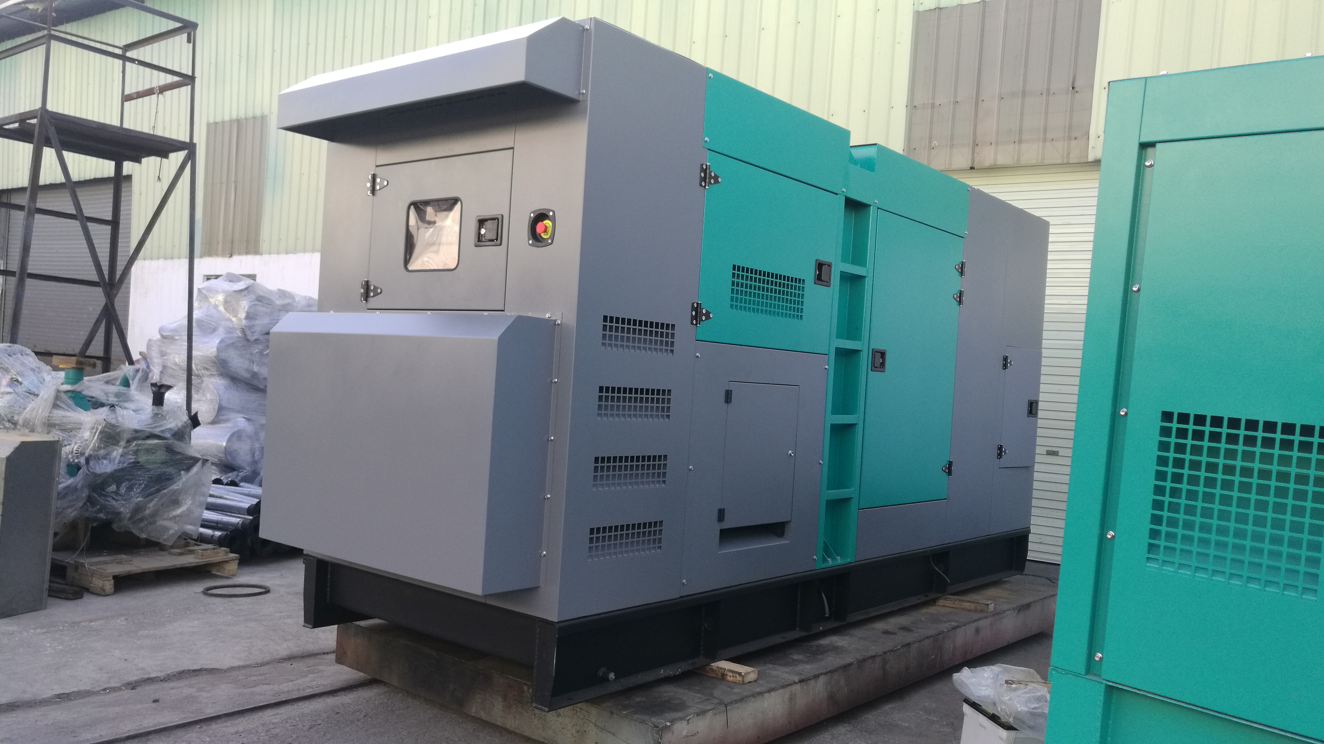 Школа набора генератора 6LTAA9.5-G3 Cummins дизельная тип Genset 3 участков открытый молчаливый