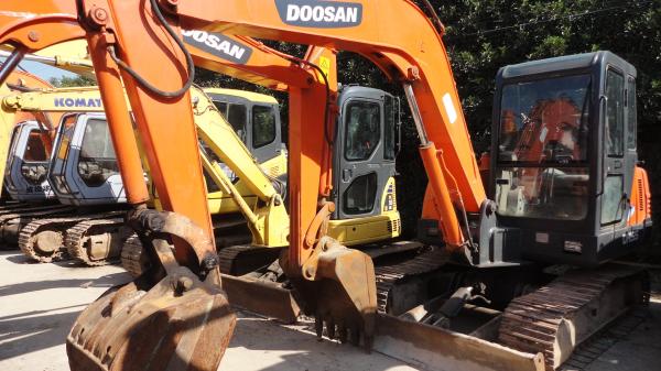 Mini used DOOSAN DH55-V crawler excavator for sale/used mini doosan excavator for sale