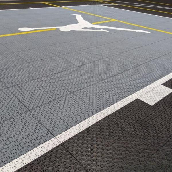 Лыжная площадка Хоккей на роликах Бадминтон Футзал Баскетбол Пол-Корт Кровные плитки