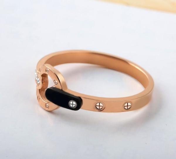 Fashion Rose Gold and Diamond Ring Stainless Steel Jewelry 316L Zircon Ring