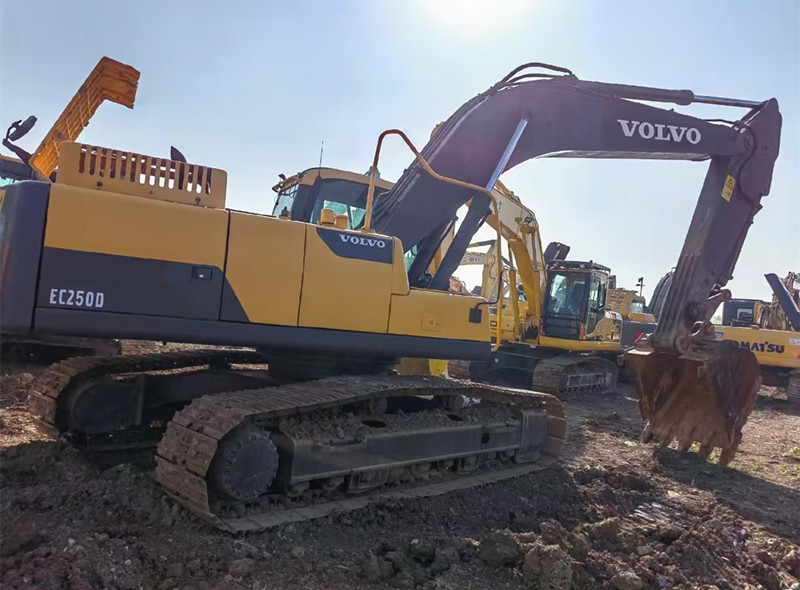 Использованная строительная техника Volvo 25тонный экскаватор гидравлический экскаватор для продажи