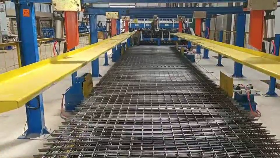 Машина сетки CNC 415V экрана касания 12m усиленная