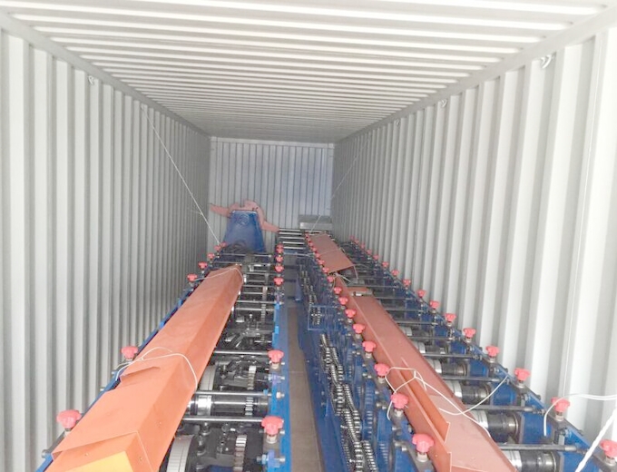 Galvanized Steel 12m/Min Metal Roof Deck Roll Forming Machine 0.3-0.8mm
