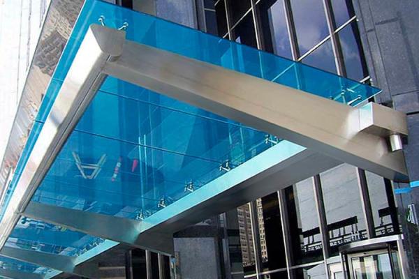 Customized Color Commercial Steel Awnings , Windproof Glass And Steel Awnings Anti Yellowing
