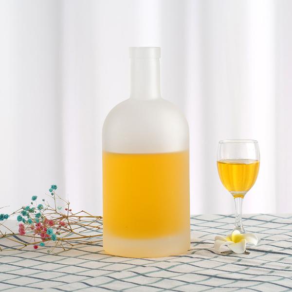 Custom 500ml 700ml 750ml Empty Frosted Vodka Glass Bottle with Super Flint Glass Base