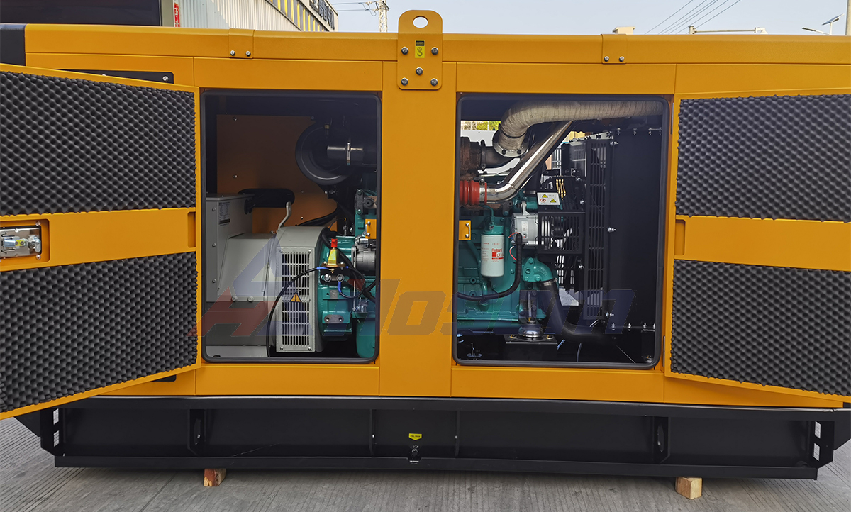 Трехфазные 150kVA 120kW Cummins дизельное Genset оборудуют со звукоизоляционной сенью