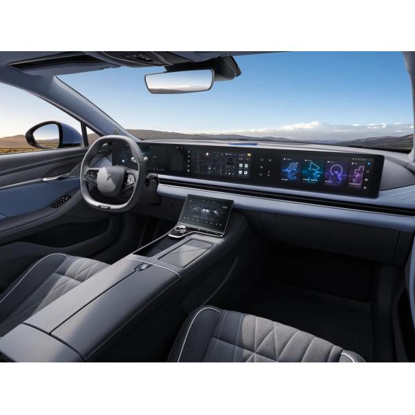 2024 Voyah Zhuiguang Electric Sedan Standard 5 Seats EV Vehicle 5 Colors 3000 mm Wheelbase