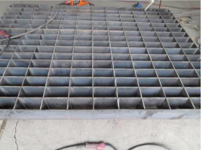 Pressed Locked Steel Grating for Safe Stair Treads Grating Fence for Security