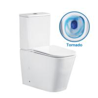 China de alta calidad suelo cerámico moderno montado dos piezas P-trampa inodoro para el hotel