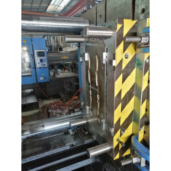 Прессформа впрыски зубоврачебной игрушки любимца S136 PP+Sawdust трудно- нося пластиковая