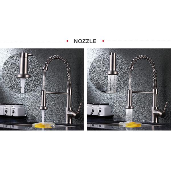 Mezclador de agua fría caliente Grifos de fregadero de extracción Tratamiento de la superficie de cromo