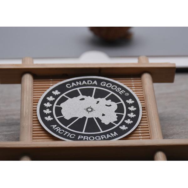 A tela feita sob encomenda impressa etiquetas da transferência térmica para o vestuário