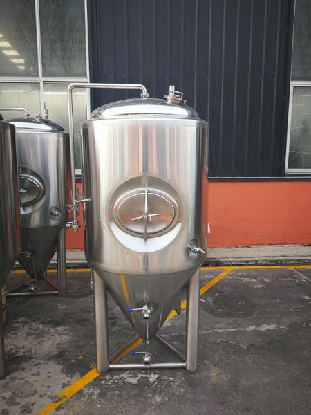 1000L Beer Fermentation Tanks , Stainless Steel Double Jacket Tank Fermenter With Dry Hopping