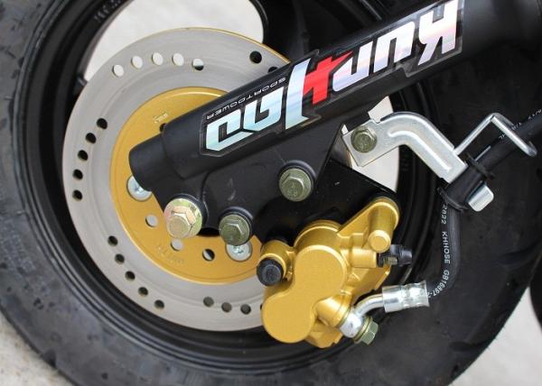 gas motor scooter 125cc 150cc GY6 engine 152QMI 157QMJ JOG front disc rear drum black alloy wheel white plastic body