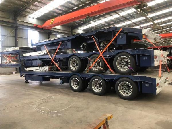 Tread 2180mm Van-type Hydraulic Steering 3 Axles Lowbed Semi Trailer for Oversized Cargo
