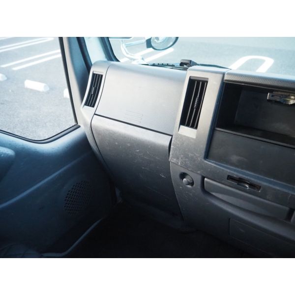 Isuzu Elf Truck 2 Ton Wide Long Low Floor MT Load Size 430/207/38 ETC Aluminum Block Hill Start Assist Leveler Rearview Camera1Spare Tire 2Ton Base 2Ton Car Mission Manual MT Mounting Flat Car 6 Speed