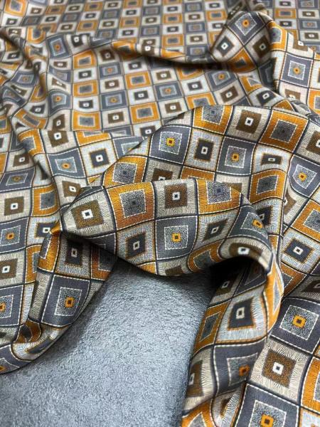 100% Silk 20MM Elastic Twill  Anti-Wrinkle for Girl fashion Dress with luxury OEM designs