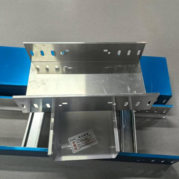 Indoor Outdoor Cable Tray 150mm 50mm Industrial Cable Tray Corrosion Resistance