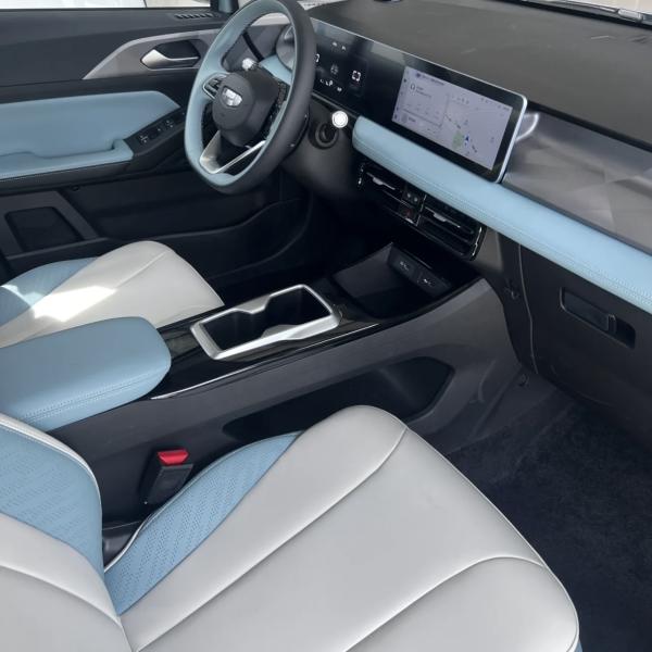 Быстрая доставка 2023 Взрослый 320 км Geely Geometry E Firefly Электрический автомобиль с сенсорным экраном