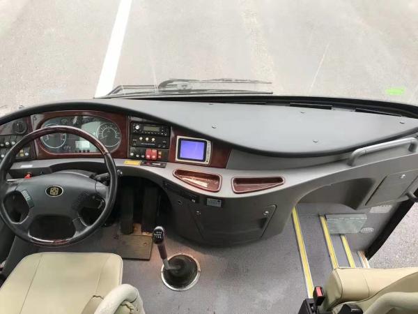 8.9L 6 Cylinders 360Hp 12M Second Hand Zhongtong Bus