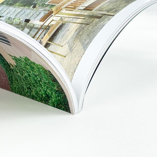 Reclyable Catalog Magazine Printing Art Paper Perfect Bound Magazines A4 A5