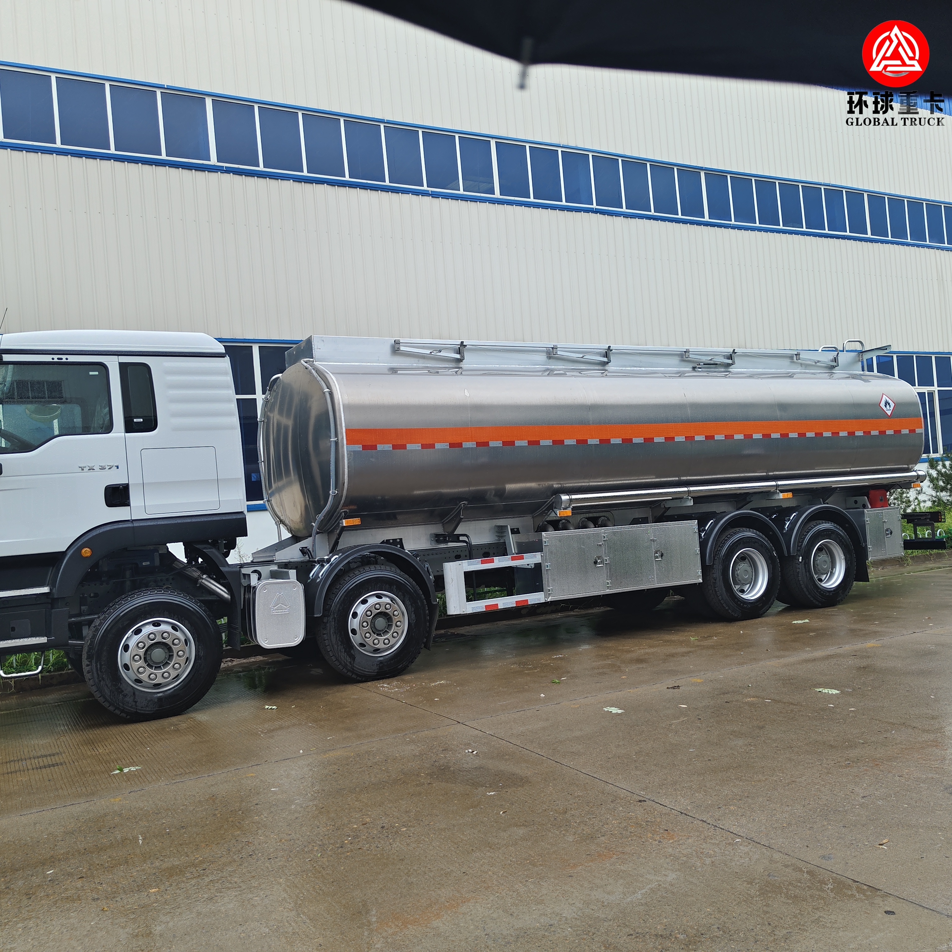 Camión Volquete HOWO TX 8×4 – Camión Tolva SINOTRUK para Minería y Construcción en Ecuador
