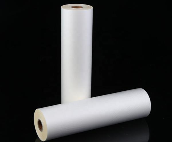 Filme de laminação térmica fosco Bopp de 1 polegada com 25 mic para laminação de papel 4000m