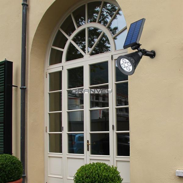 Outdoor Pathway Solar LED Garden Lights , Waterproof 2W Solar Panel Garden Lights