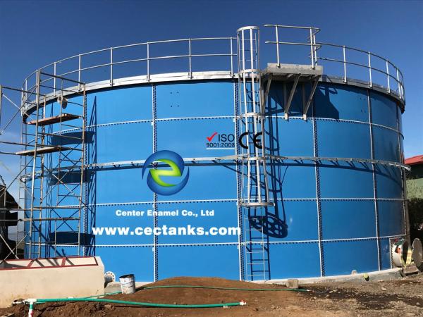 Vidro industrial ácido dos tanques de armazenamento da água e prova alinhados da alcalinidade