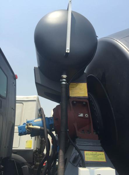 SINOTRUK INTERNATIONAL HOWO A7  Concrete Mixer Truck 10CBM 371HP 6X4 LHD