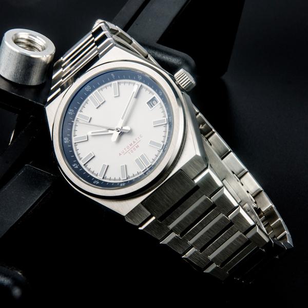 Stainless Steel Strap Case 40mm Waterproof Mechanical Watch Sapphire Glass BGW9