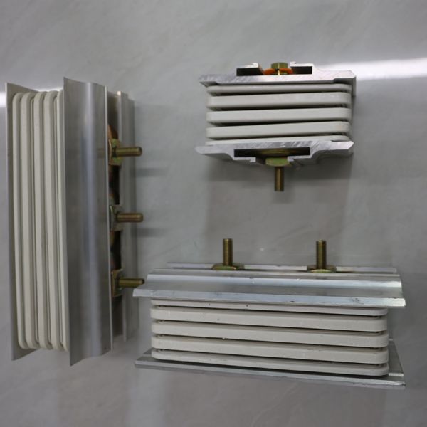 Barra de bus aislada eléctricamente de aluminio, sistema de canalización compacto IP54 / IP66, 5000A