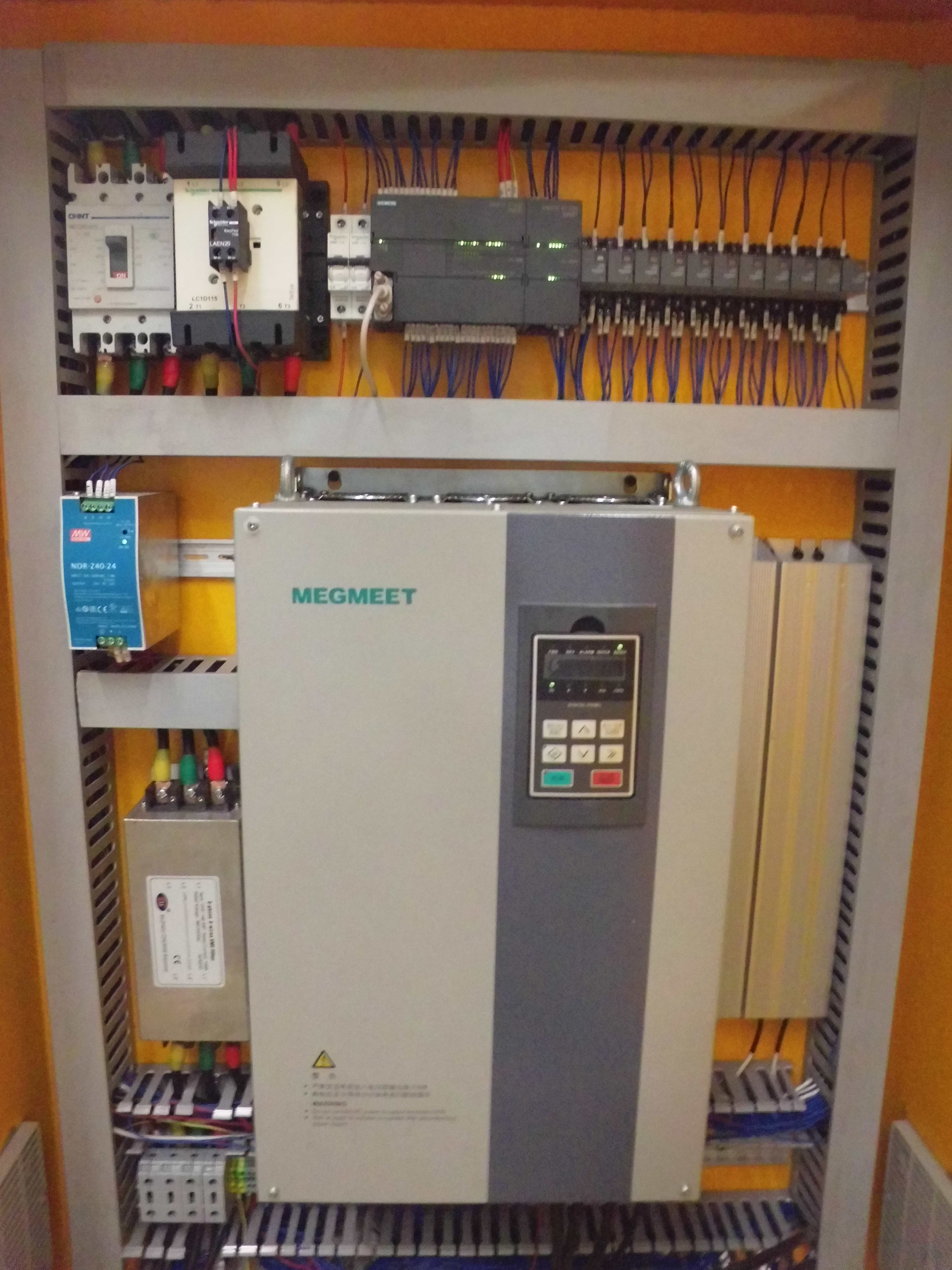небольшой CE ISO9001 MEILI прессы 2000KN 400KN 25Mpa сервопривода 200Tons