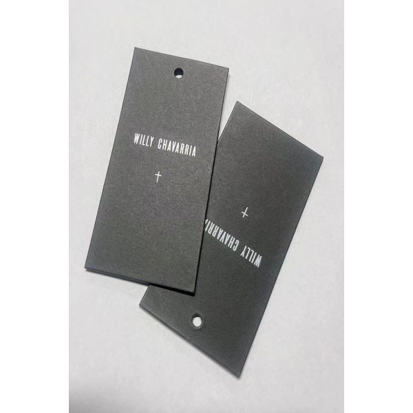 Snap Lock Style Custom Clothing Hang Tags Round Design Suitable for Clothing Labels and Product Information Display