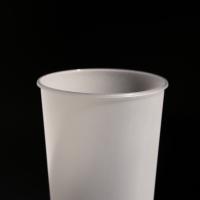 Copo de plástico redondo de 700 ml com tampa plana para bebida fria ou café