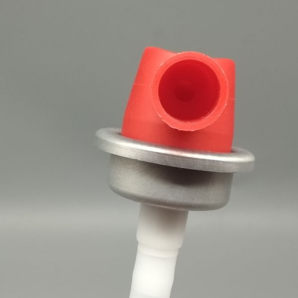 Compact Low-Profile Male Fire Extinguisher Valve for Vehicle and Racing Applications with Vibration Resistance
