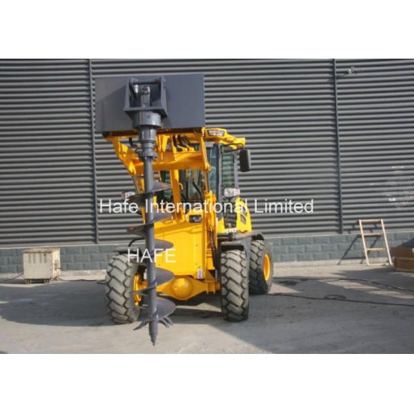 A máquina ZL920 de 2 toneladas do carregador da roda do design compacto adota o motor do cilindro de YTO quatro