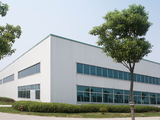 Hurricane Proof Prefabricated Metal Warehouse , Modern Steel Construction Factory Building