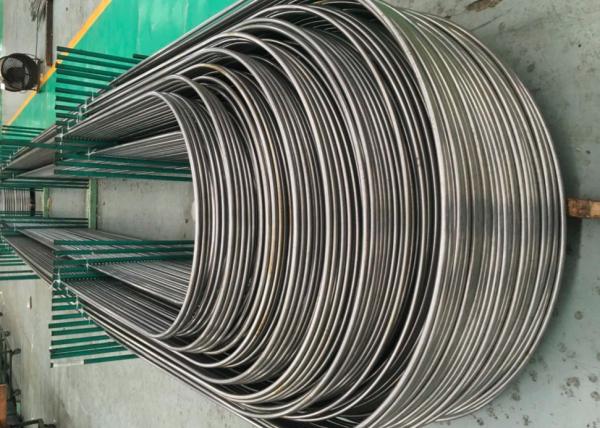 Heat Exchanger Tube ASTM A179 Seamless Carbon Steel U Bend Tube Black Painting Surface