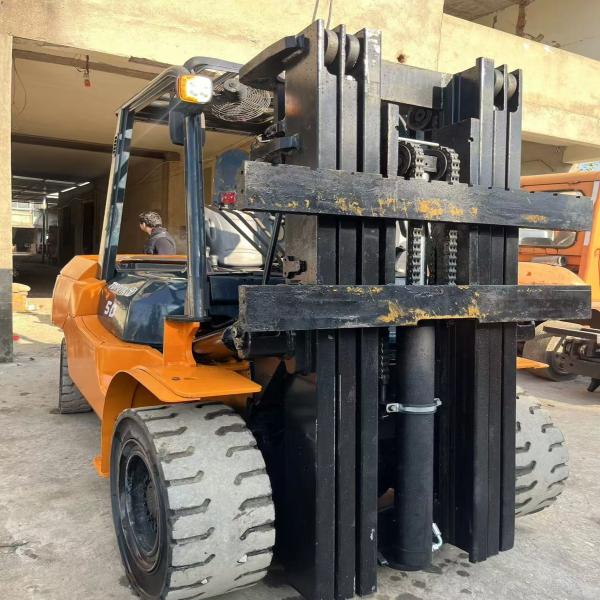 Secondhand FD50 Toyota Diesel Forklift Dealer 5 Ton Maximum lifting height 4.5m