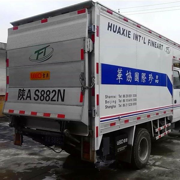 Aluminum Hydraulic Tailgate Lift 0.7-2T Removable Liftgate For Pickup Trucks