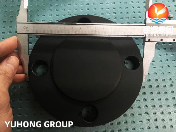 A105 Flange aveugle en acier à faible teneur en carbone, forgée et normalisée, ASME B16.5 / EN1092-1, utilisée dans les pipelines de pétrole et de gaz