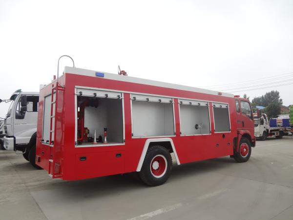 Fire Fighting Truck SINOTRUK HOWO 4x2  Airport Fire Truck