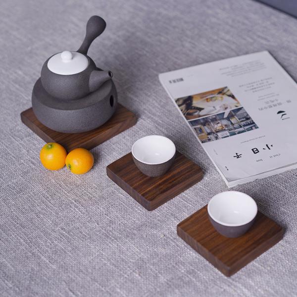 Custom Logo Acceptable Walnut Cherry Wood Coaster for Eco-Friendly Minimalist Design Style