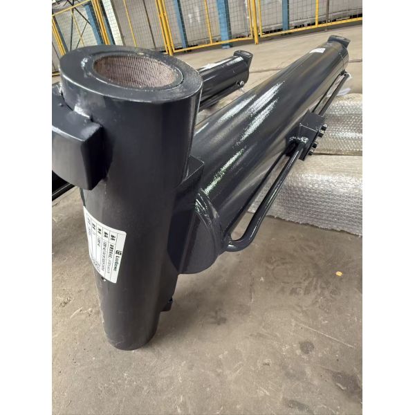 Hard Chrome Plated Double Acting High Pressure Hydraulic Luffing Cylinder With Valve Blocks