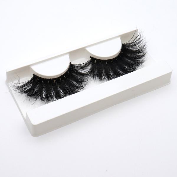 Full Strip Cruelty Free Eyelashes , Fluffy 18mm Mink Lashes