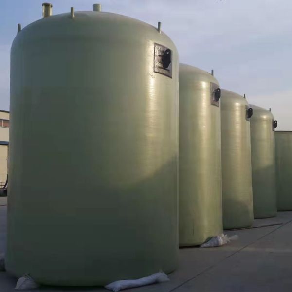 Outdoor Fiberglass Storage Tank UV Resistant And Weather Resistant Coating